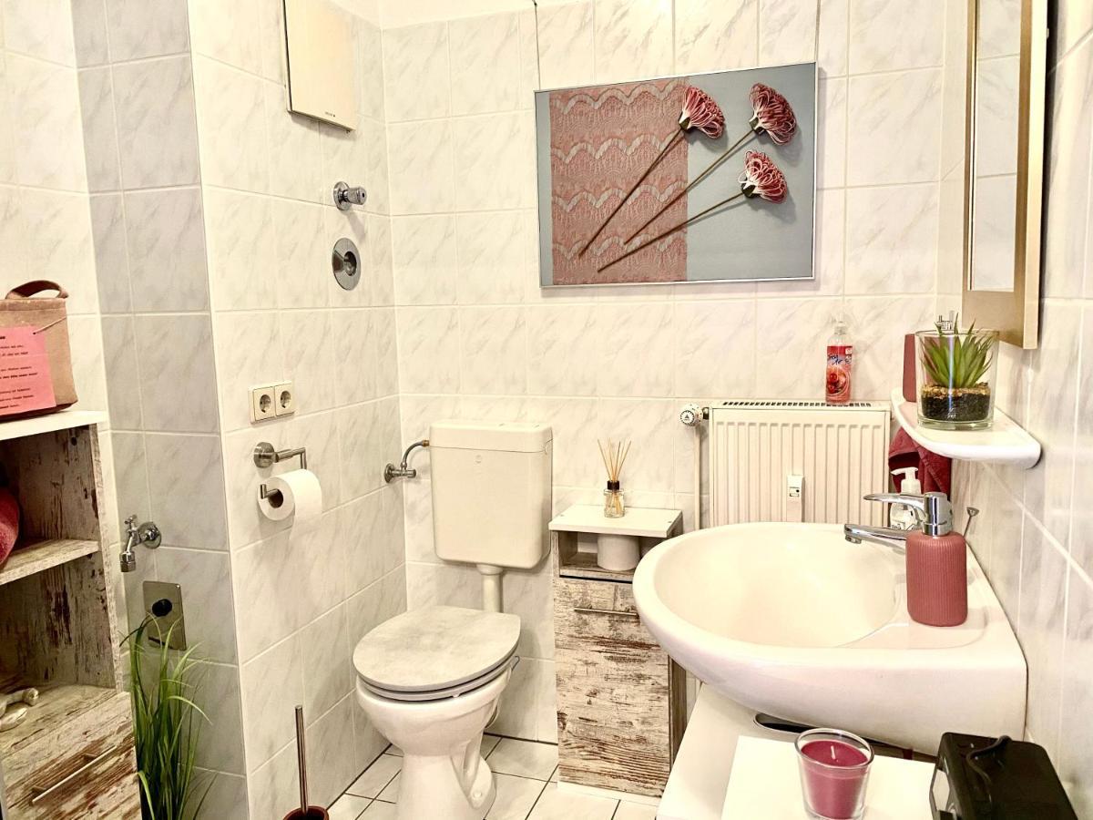 Cottbus-Apartments - Red Apartment I Privat I Wifi I Kueche I Balkon Eksteriør billede