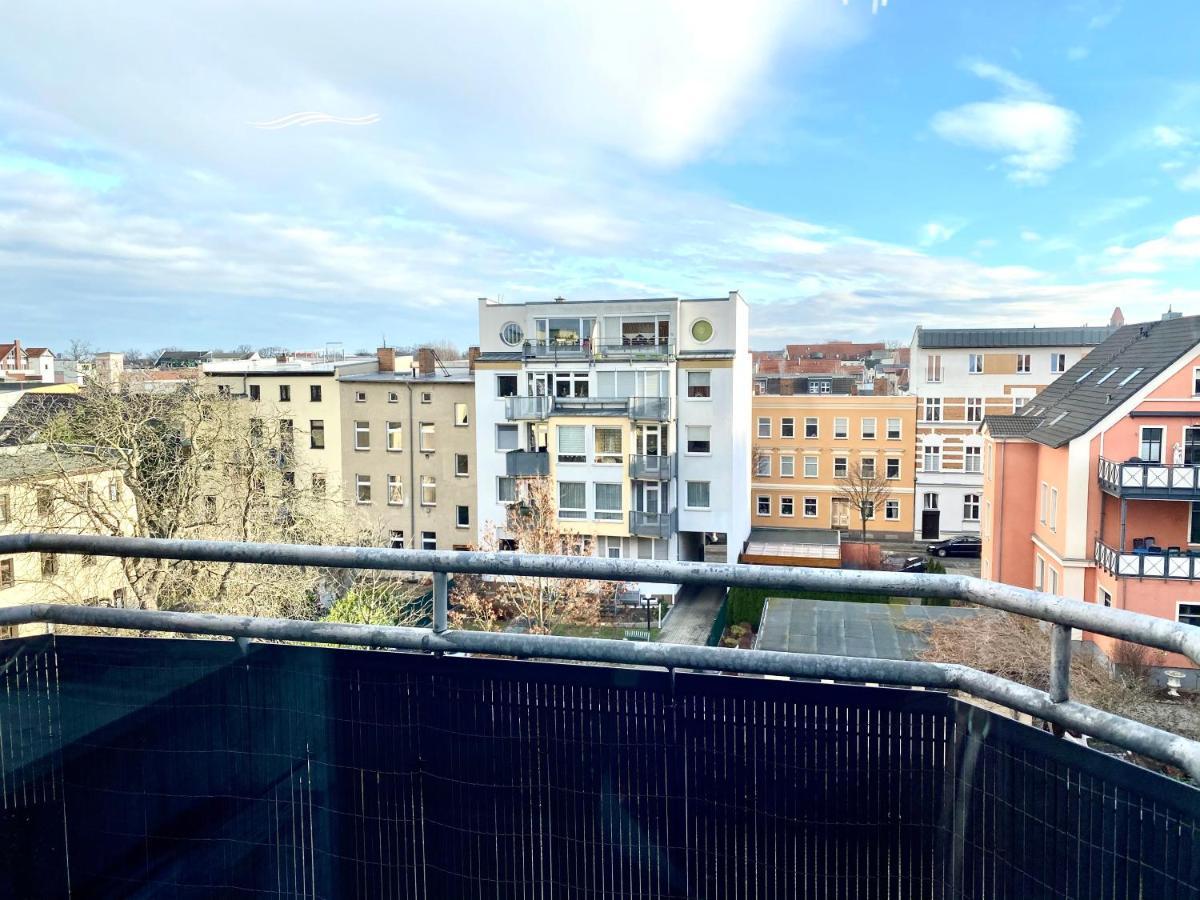 Cottbus-Apartments - Red Apartment I Privat I Wifi I Kueche I Balkon Eksteriør billede